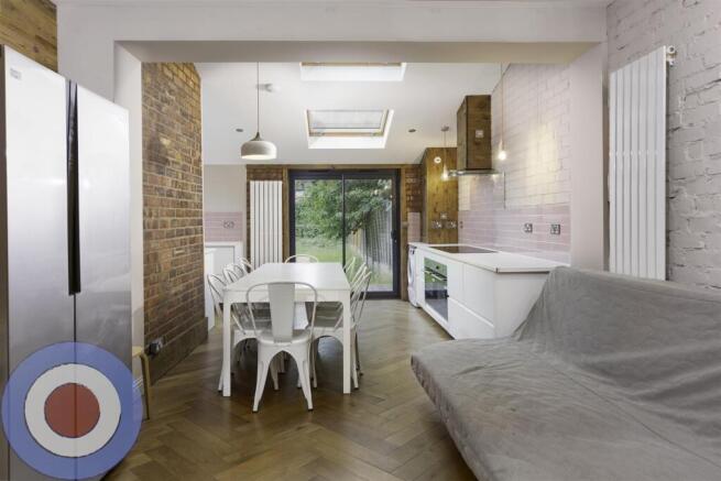 kitchen_dining_2-Edit.jpg