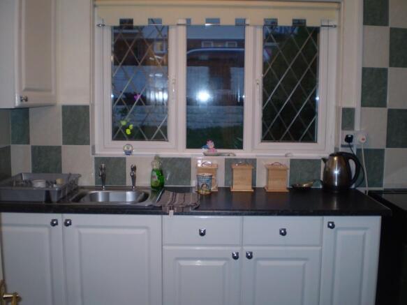 Kitchen (2)