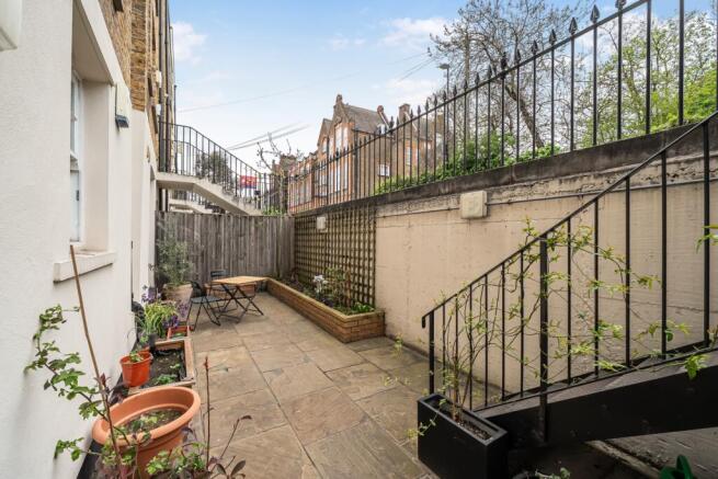 1432664-6-69ce71fbad5d0