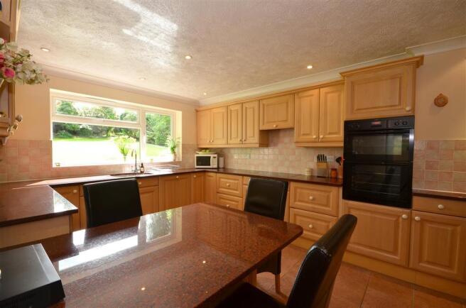 Kitchen / Breakfast Room