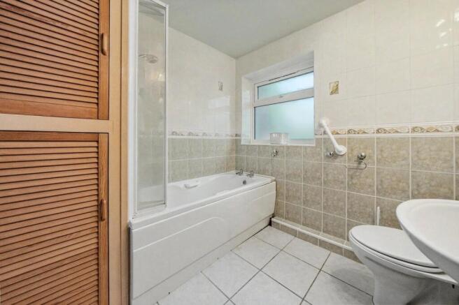 3 bed Terraced for sale Image 7