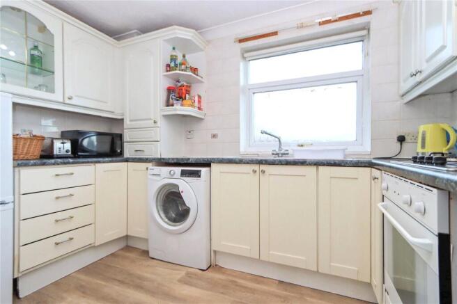 82 Gibbs Court Kitchen T202512211520.jpg