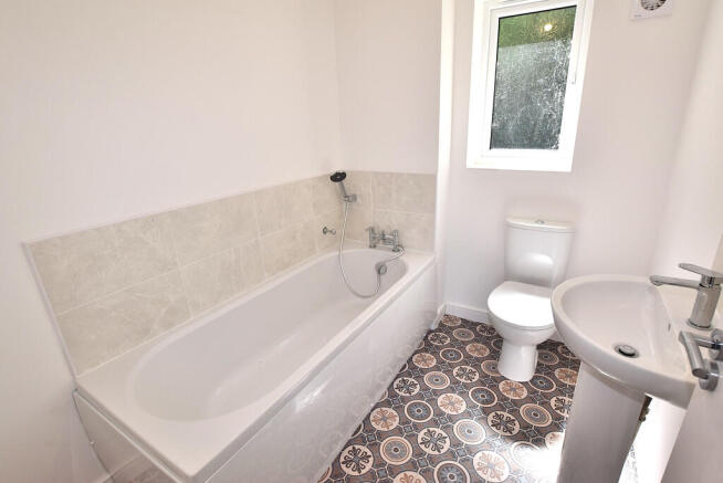 2 bed Semi-Detached for sale Image 11