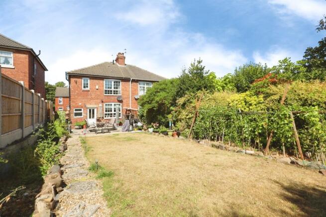 3 bed Semi-Detached for sale Image 4