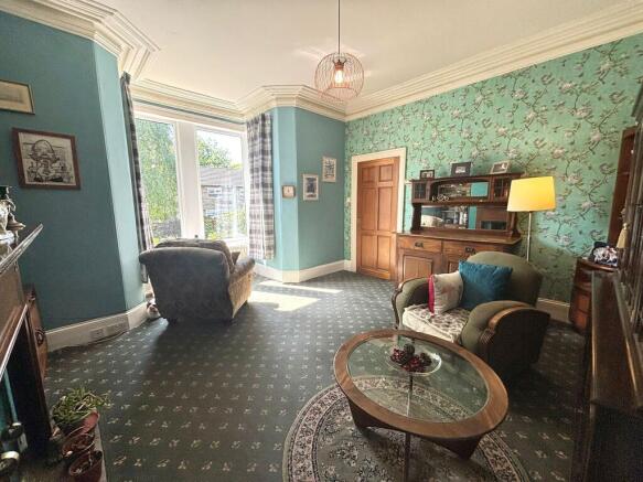 4 bed Semi-Detached for sale Image 8