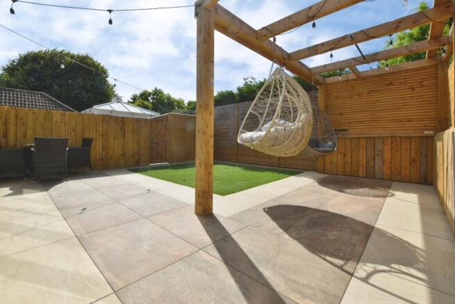 3 bed Semi-Detached for sale Image 12