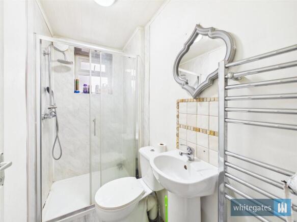 3 bed Terraced for sale Image 11