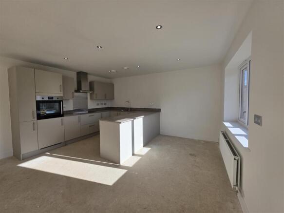 2 bed Detached Bungalow for sale Image 7