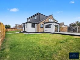 2, Moorside Avenue, Drighlington, Bradford BD11 1HH