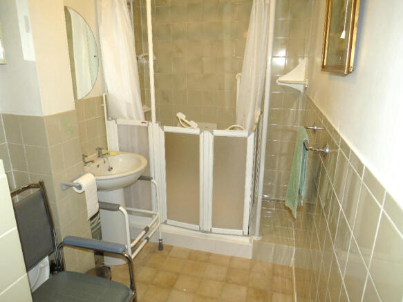 Photo 10
