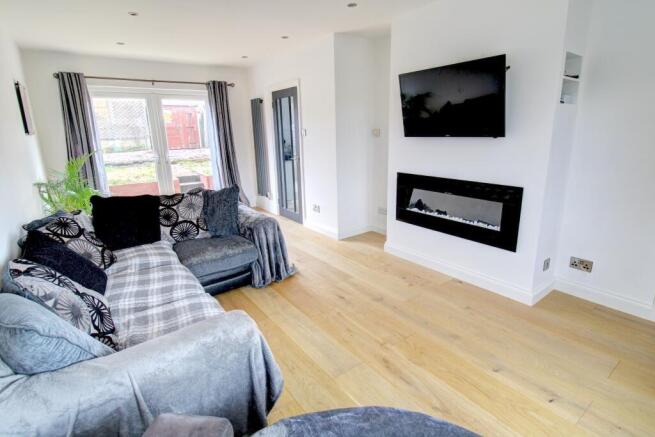 Lounge (alt view)