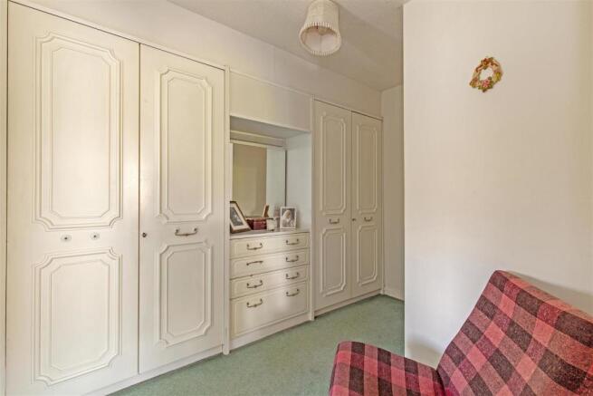 Bedroom 1 Dressing Room-1.jpg