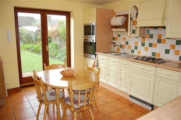 breakfast kitchen view 2