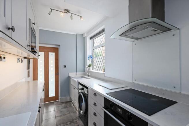 4 bed Semi-Detached for sale Image 7