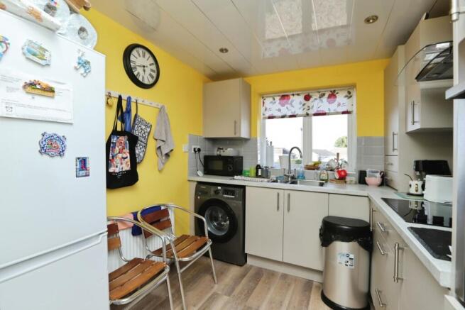 2 bed Bungalow for sale Image 12