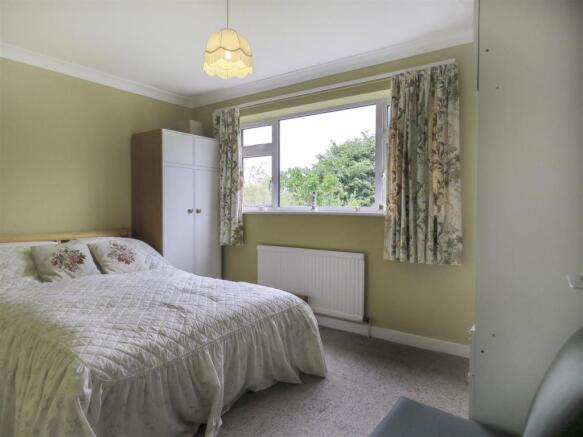Bedroom 2.JPG