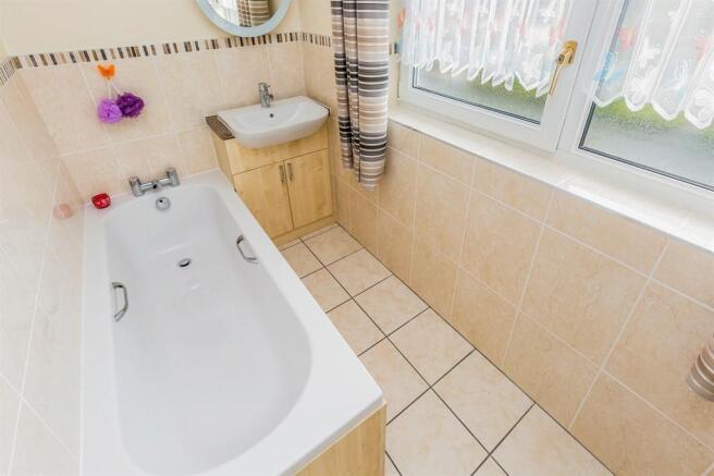 Family Bathroom: