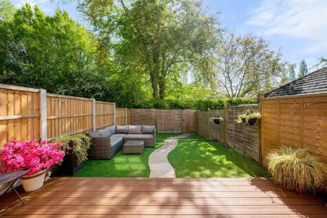 Lady Acre Close, Lymm