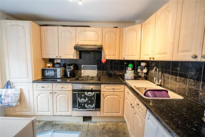 Kitchen (2)