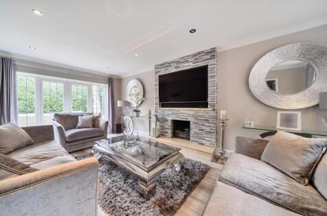 Mulroy Drive, Camberley