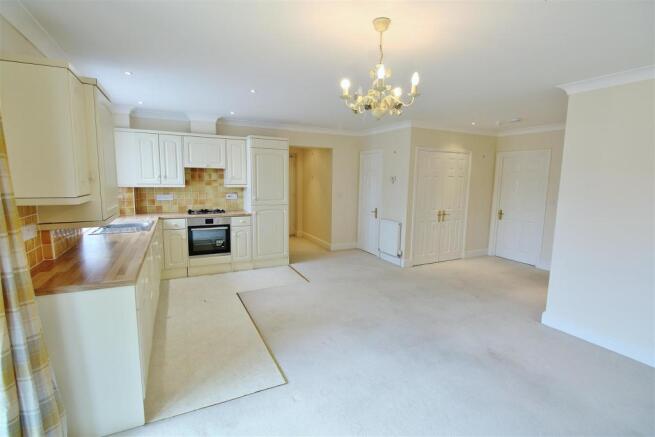 Lounge/Kitchen