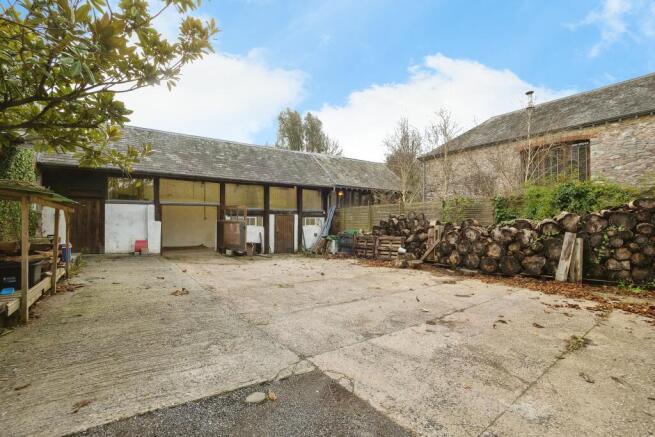 Rear Courtyard Area