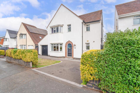 Comberton Avenue, Kidderminster, DY10