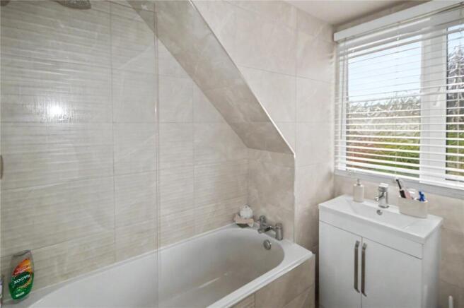 3 bed Semi-Detached for sale Image 6
