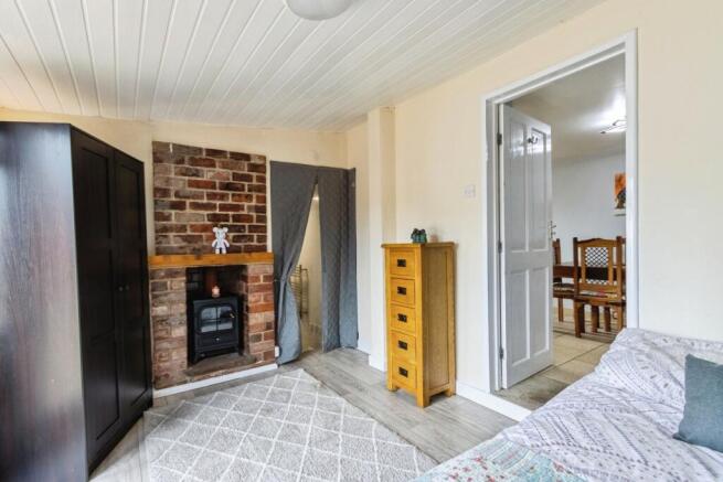 2 bed Semi-Detached for sale Image 11