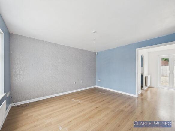 3 bed Semi-Detached for sale Image 5