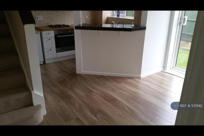 Kitchen & Lounge