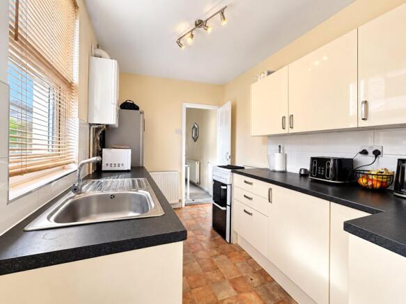 Strode Road, Portsmouth, Hampshire, PO2 photo 4