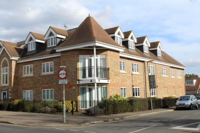17 Manor Court