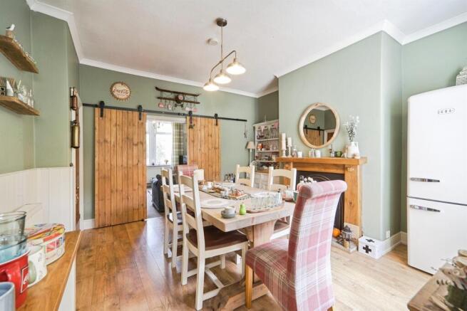 3 bed Terraced for sale Image 5