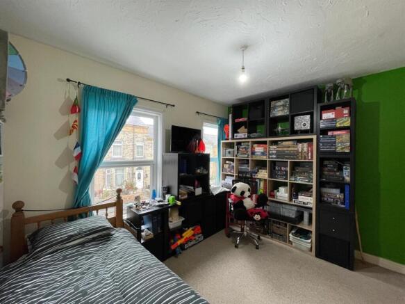 2 bed Terraced for sale Image 5