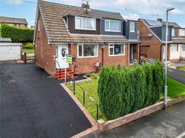 16, Radnor Close, Accrington BB5 4NT
