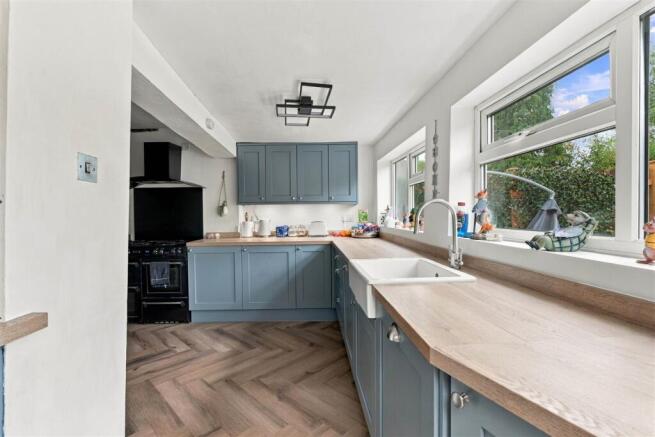 Lower Road, Barnacle, Warwickshire, CV7 9LD photo 4