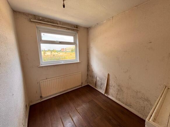 3 bed Semi-Detached for sale Image 12