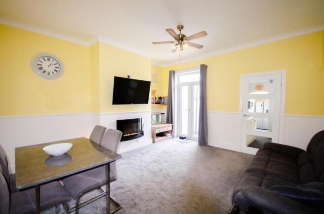 2 bed Terraced for sale Image 4