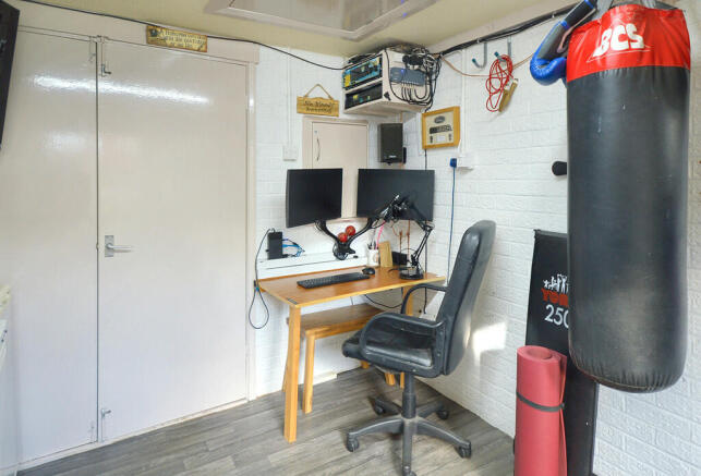 Photo 21