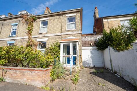 Station Road, Beccles
