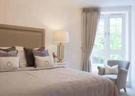 Flat 5, Medford House, Woodcote Valley Road, Purley CR8 3EQ