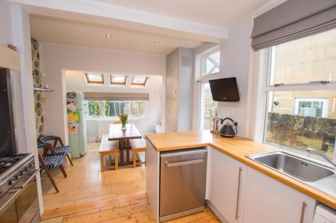 Kitchen/Breakfast...