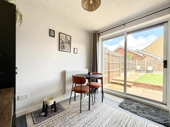 Kestrel Drive, Stowmarket photo 4