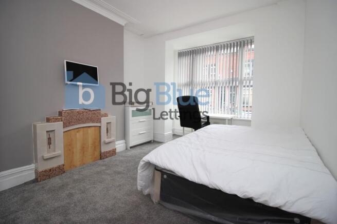 5 bed Terraced to rent Image 5