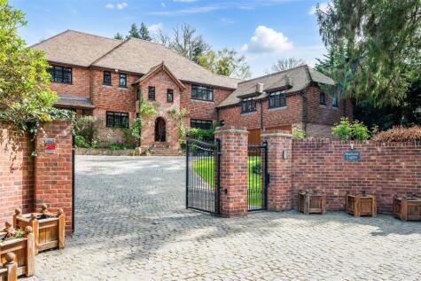 Beech Drive, Kingswood