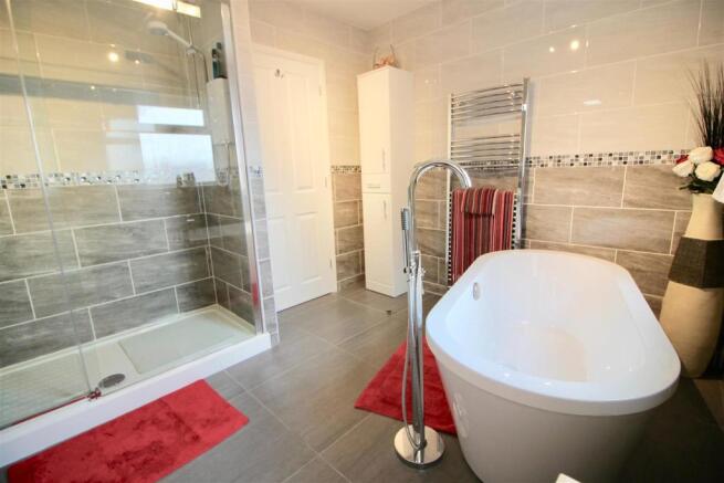 HOUSE BATHROOM