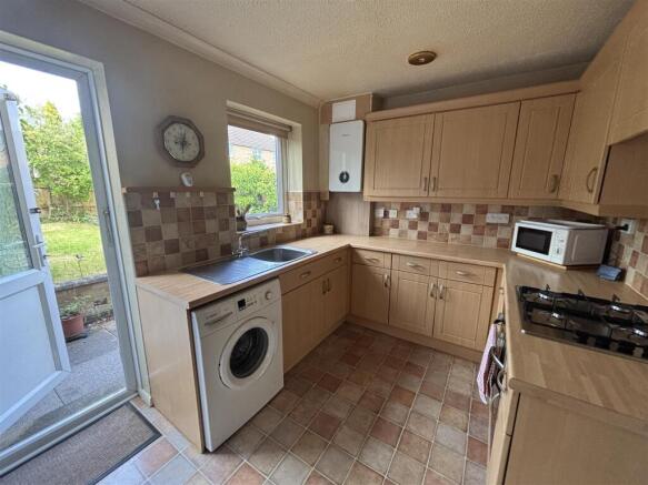 Primrose Way, Kirby Muxloe, Leicester photo 4