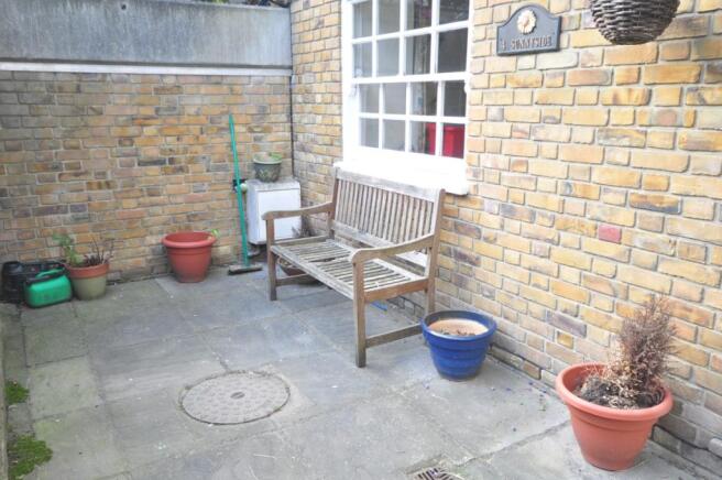 courtyard garden
