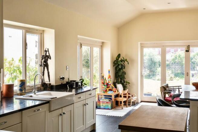 Kitchen/Breakfast Room